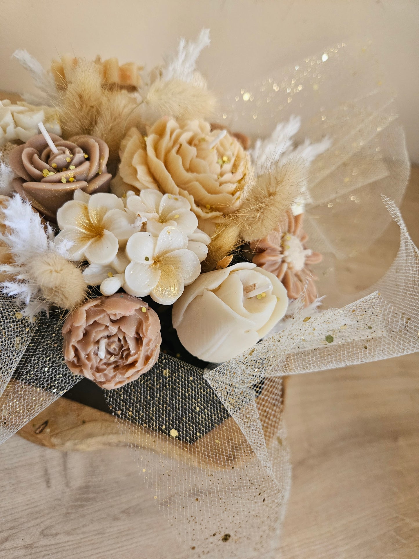 Bougie bouquet de fleurs en boite (Grande taille)