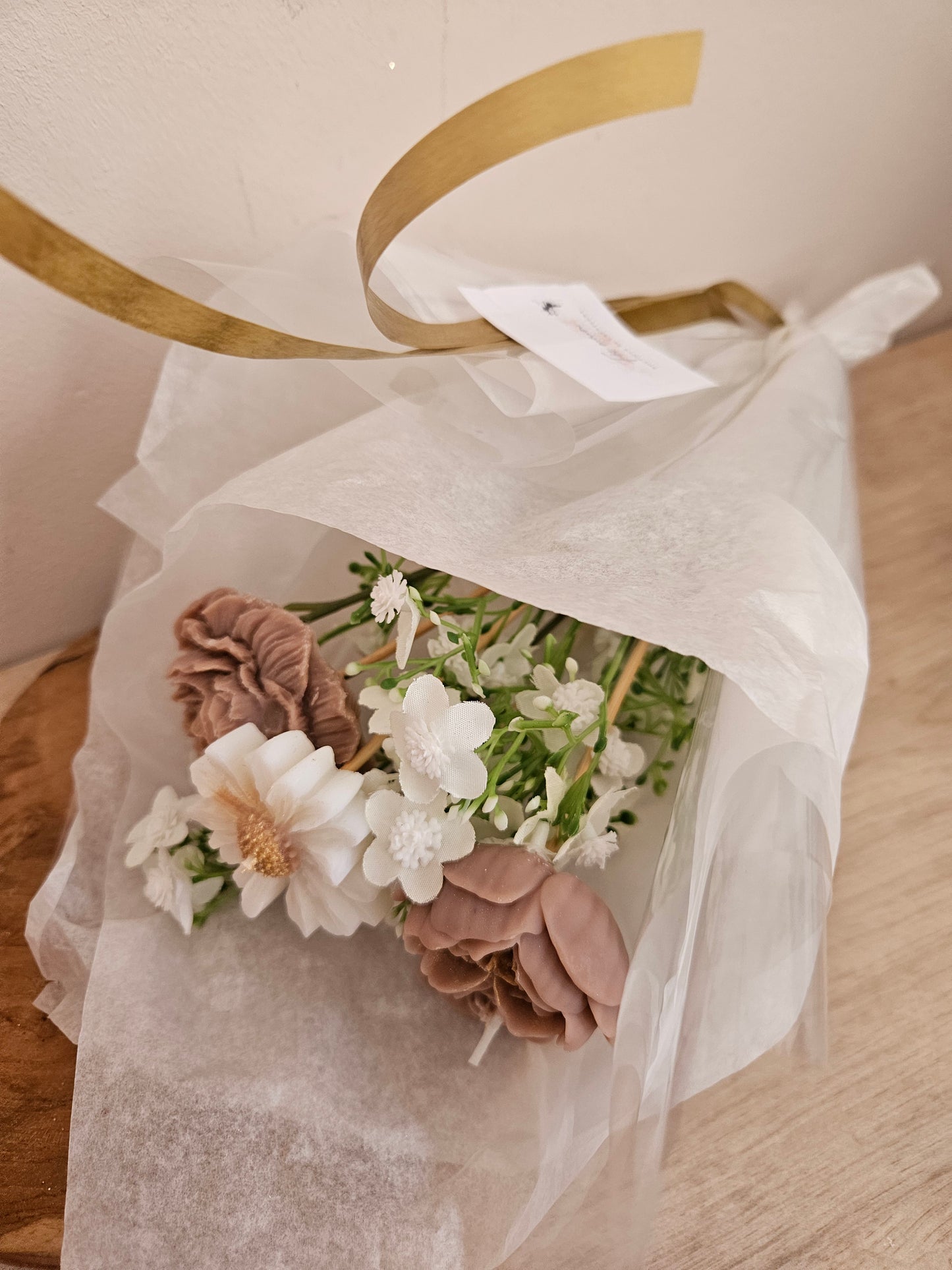 Bouquet fleurs bougie marron